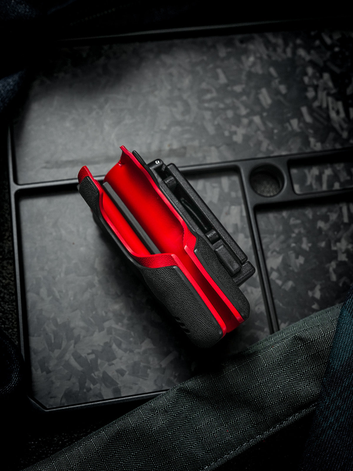 Dual-slot sheath side profile with belt clip