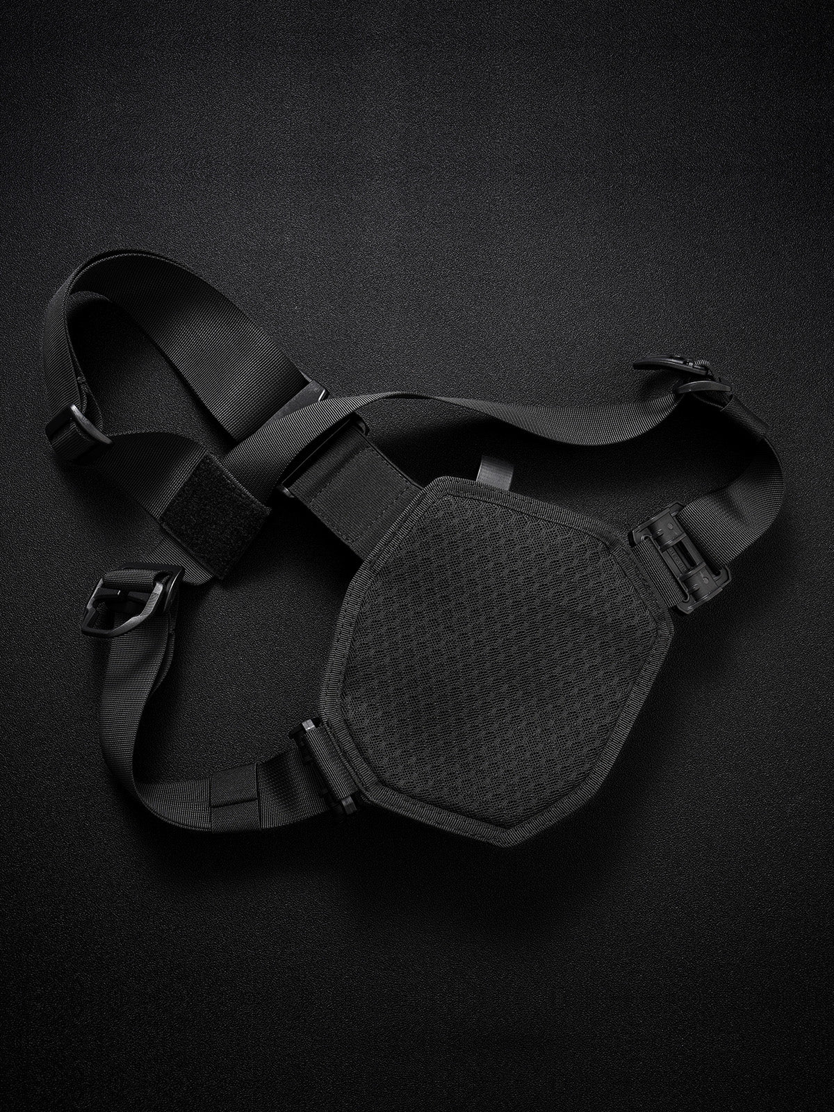 Brusttasche für iPhone 17 Pro & 17 Pro Max (Handgefertigt, Versand in 60 Tagen)
