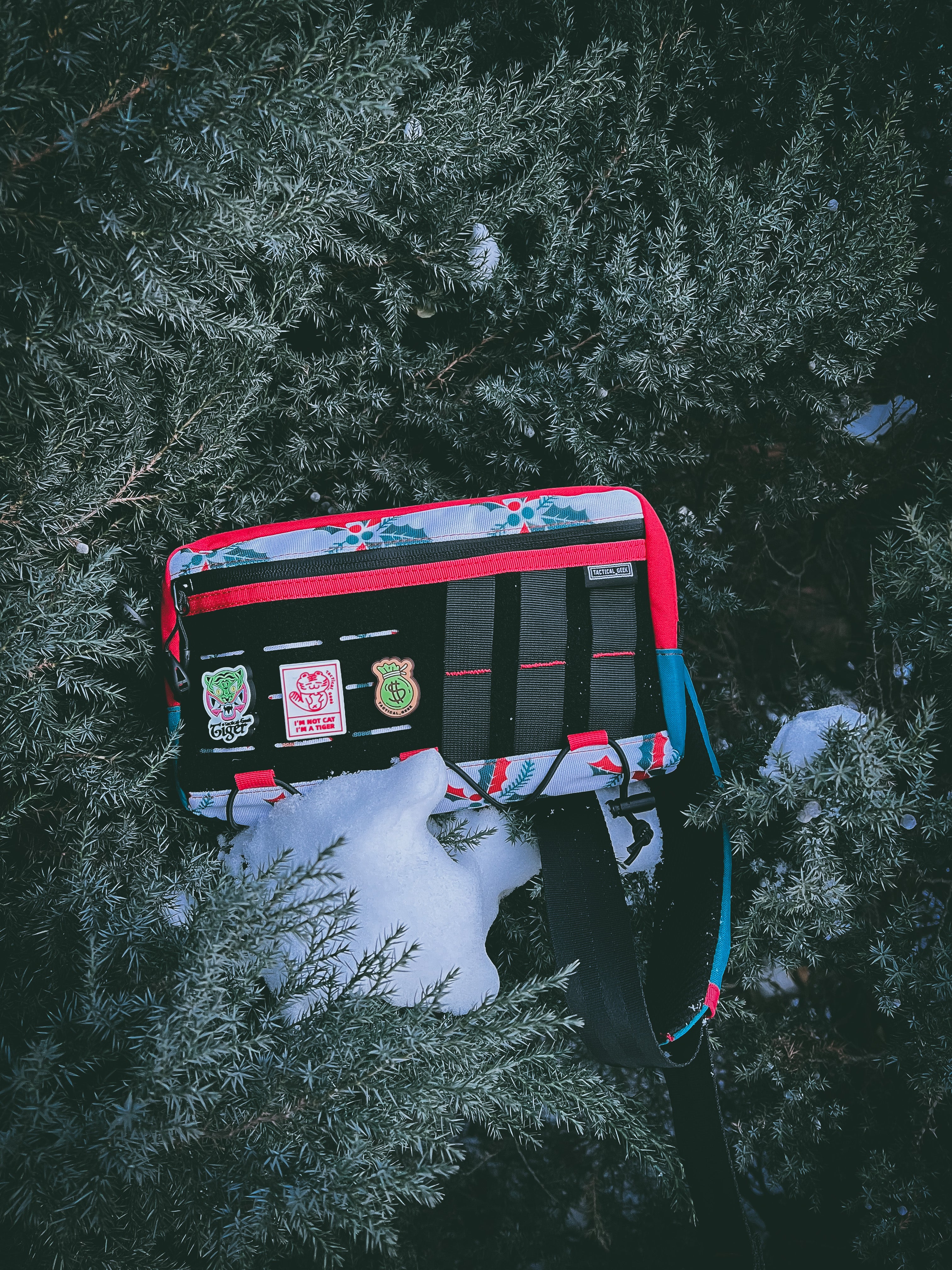 Cache L3 EDC Shoulder Bag (Christmas Limited Edition)