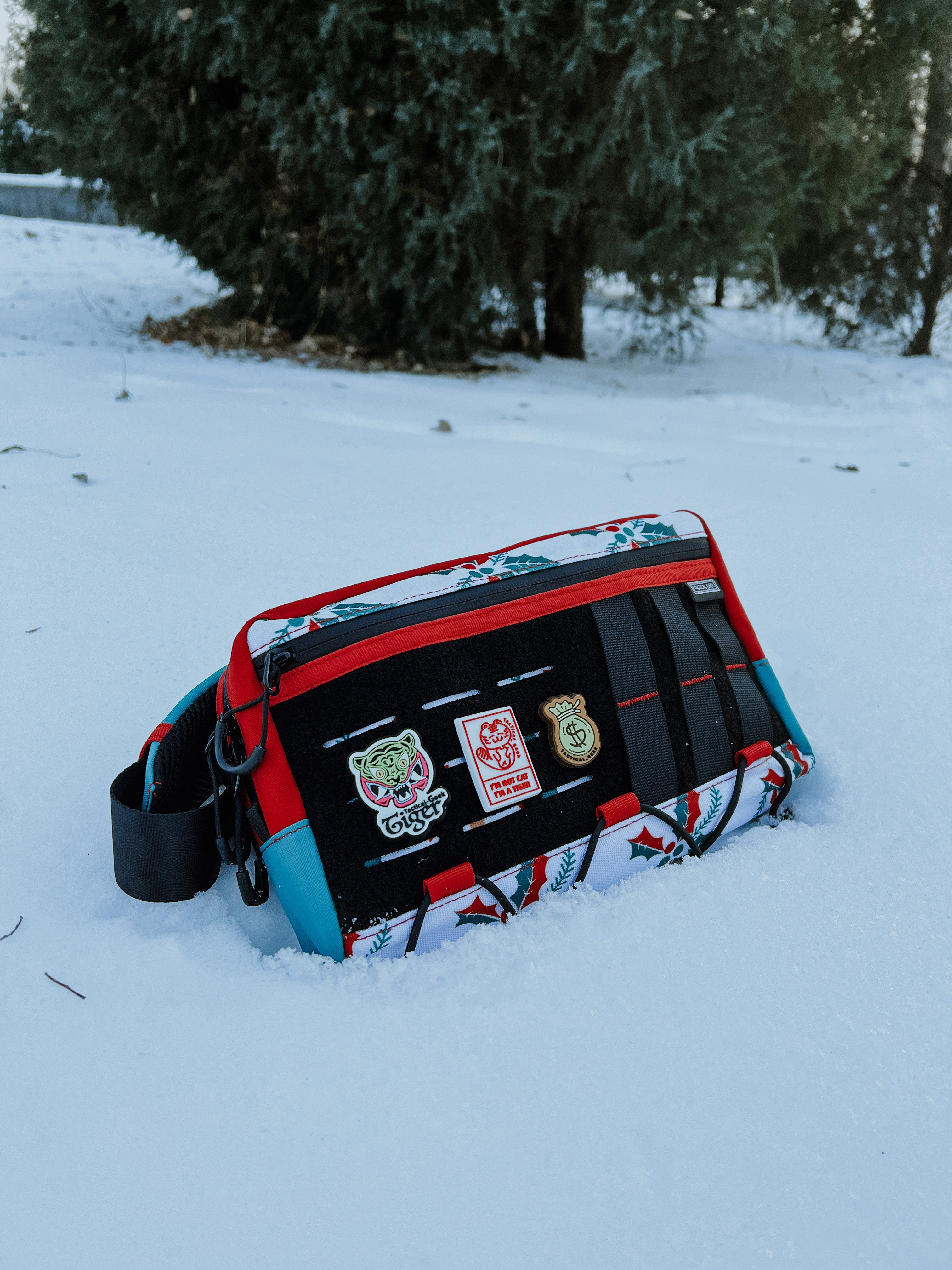 Cache L3 EDC Shoulder Bag (Christmas Limited Edition)