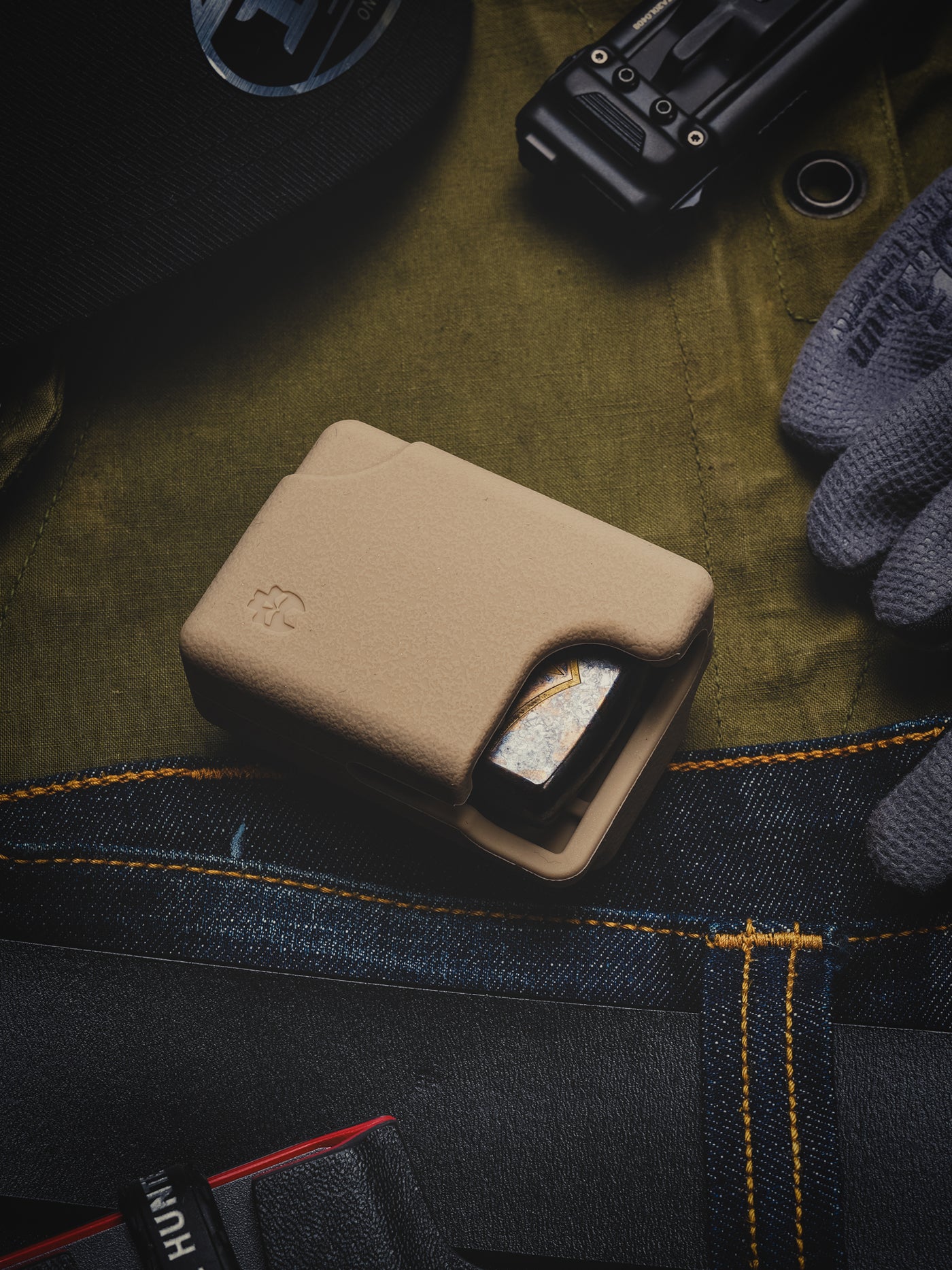 TX11 Zippo Lighter/ WUBEN G5 Flashlight Sheath