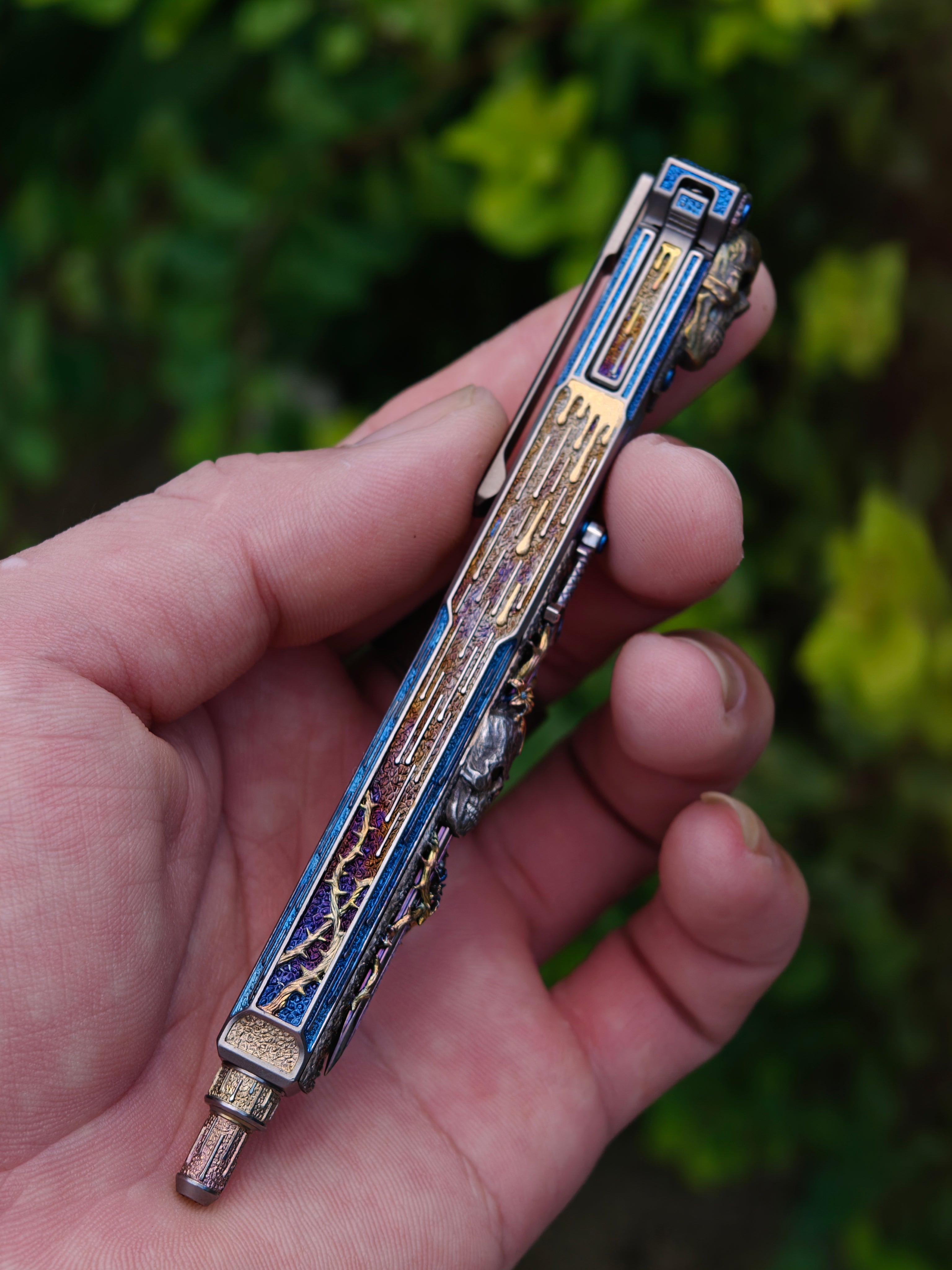 ONE-OFF "Blade of Bones" Artist Engraved EDC Pen by Xunmu|TacticalGeek Exclusive