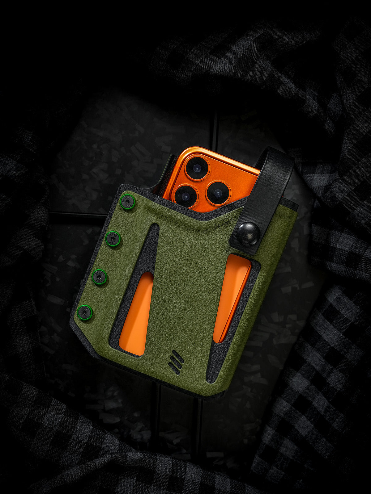 Skeleton Frameg Phone Case for iPhone 17 Pro & iPhone 17 Pro Max (Unique item)