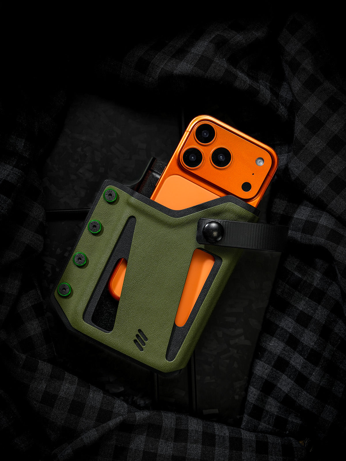 Skeleton Frameg Phone Case for iPhone 17 Pro & iPhone 17 Pro Max (Unique item)