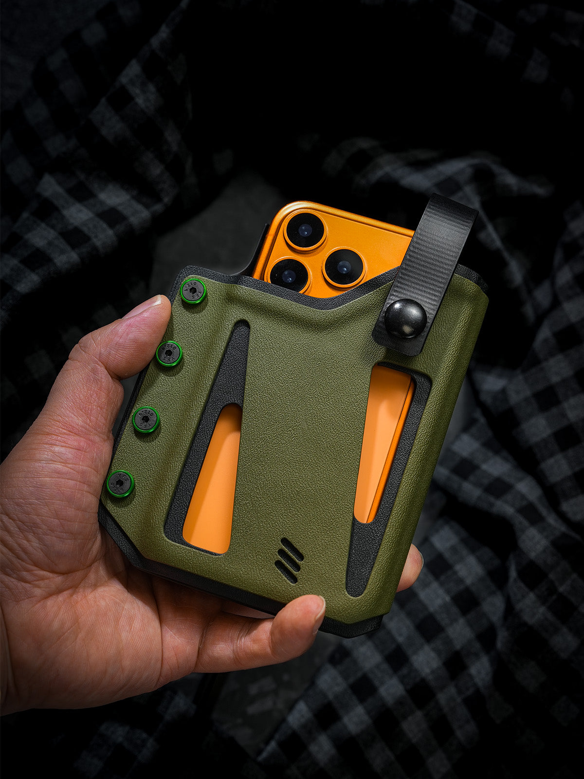 Skeleton Frameg Phone Case for iPhone 17 Pro & iPhone 17 Pro Max (Unique item)