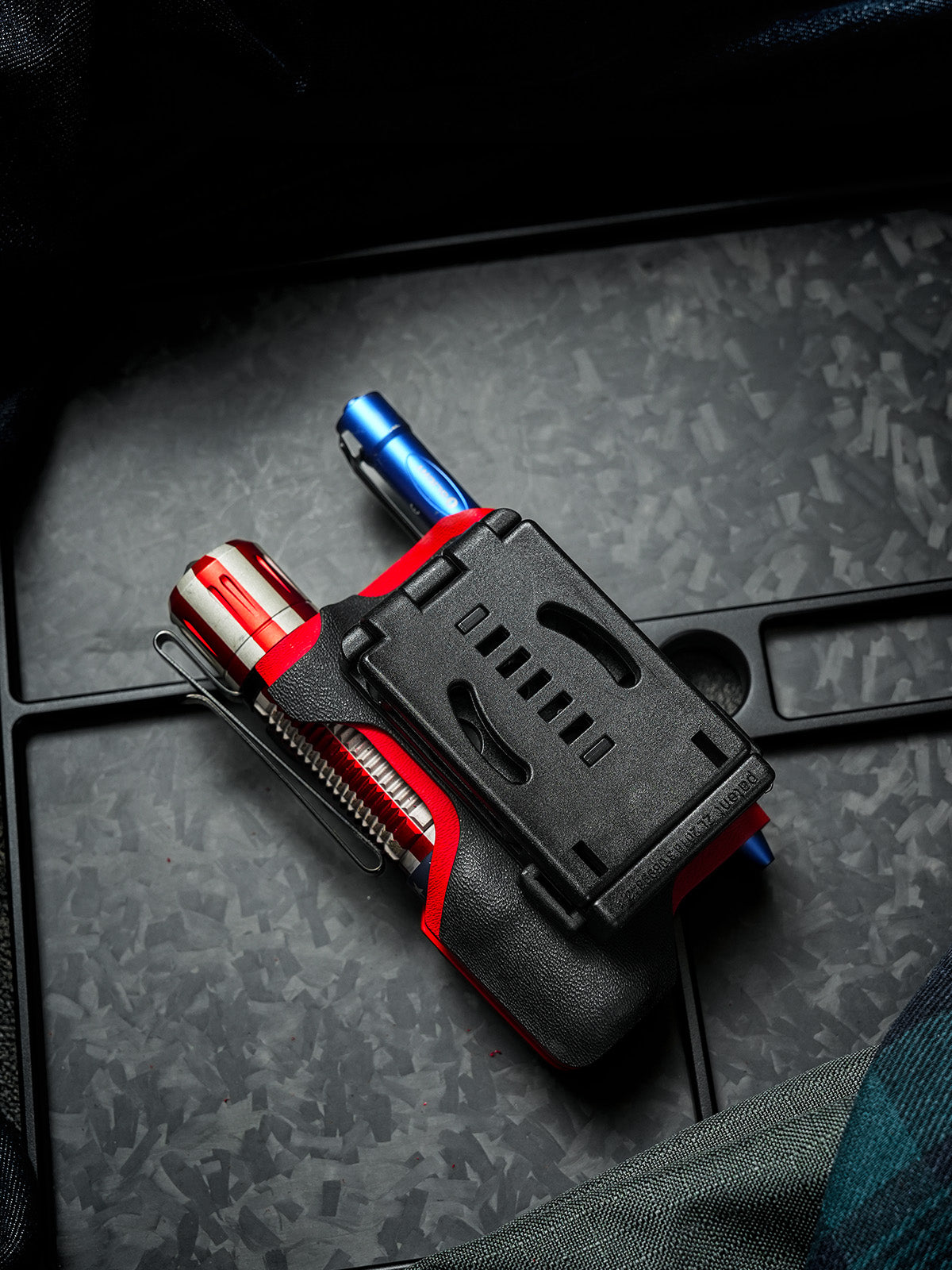 Dual-slot sheath rear panel and mounting hardware view