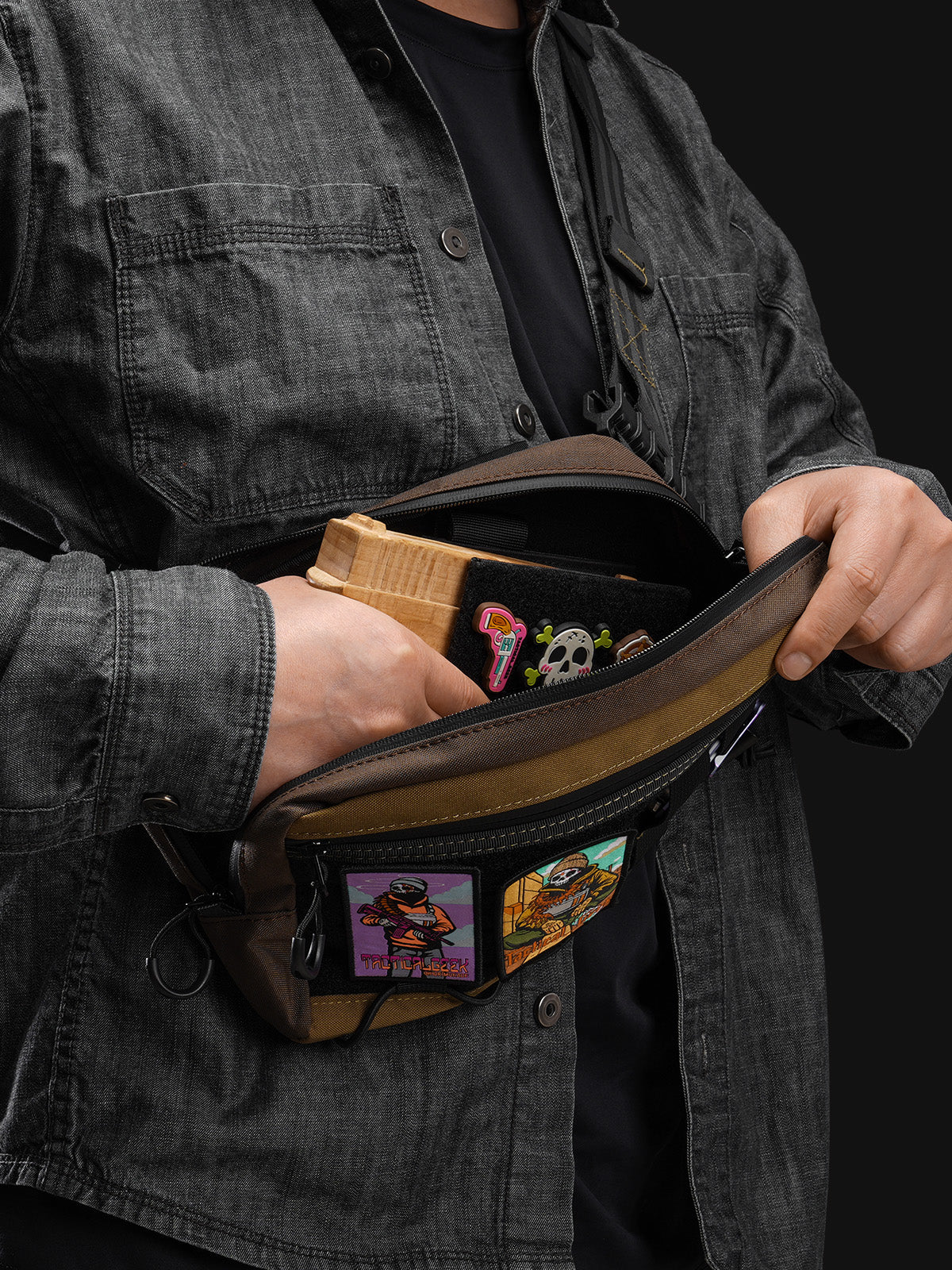 EXT18 Magnetic Tool & Card Pouch – Loop Surface