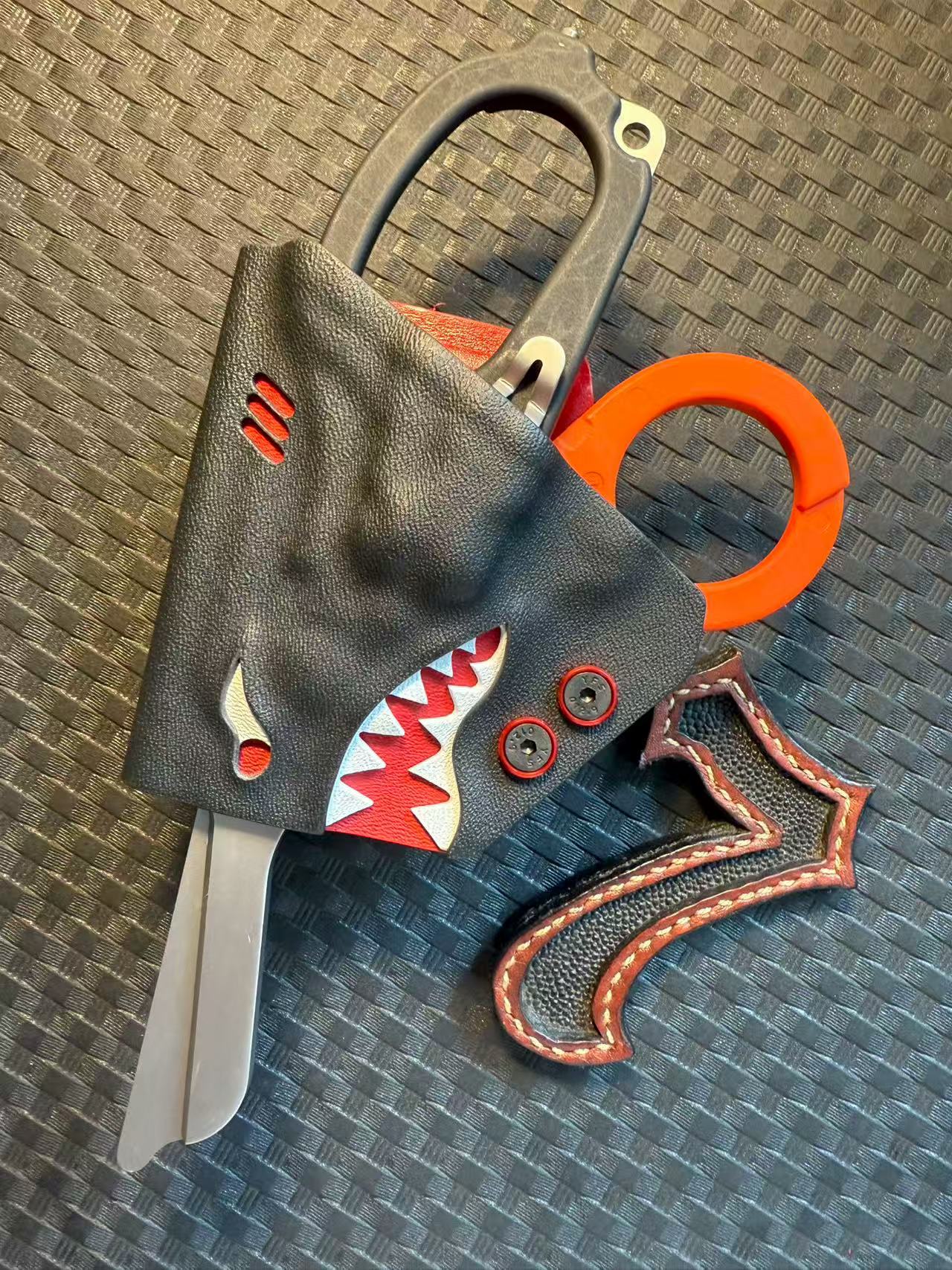 Multi-Tool Sheath for Leatherman Raptor (Craftsman Handmade, ships in 30 days)