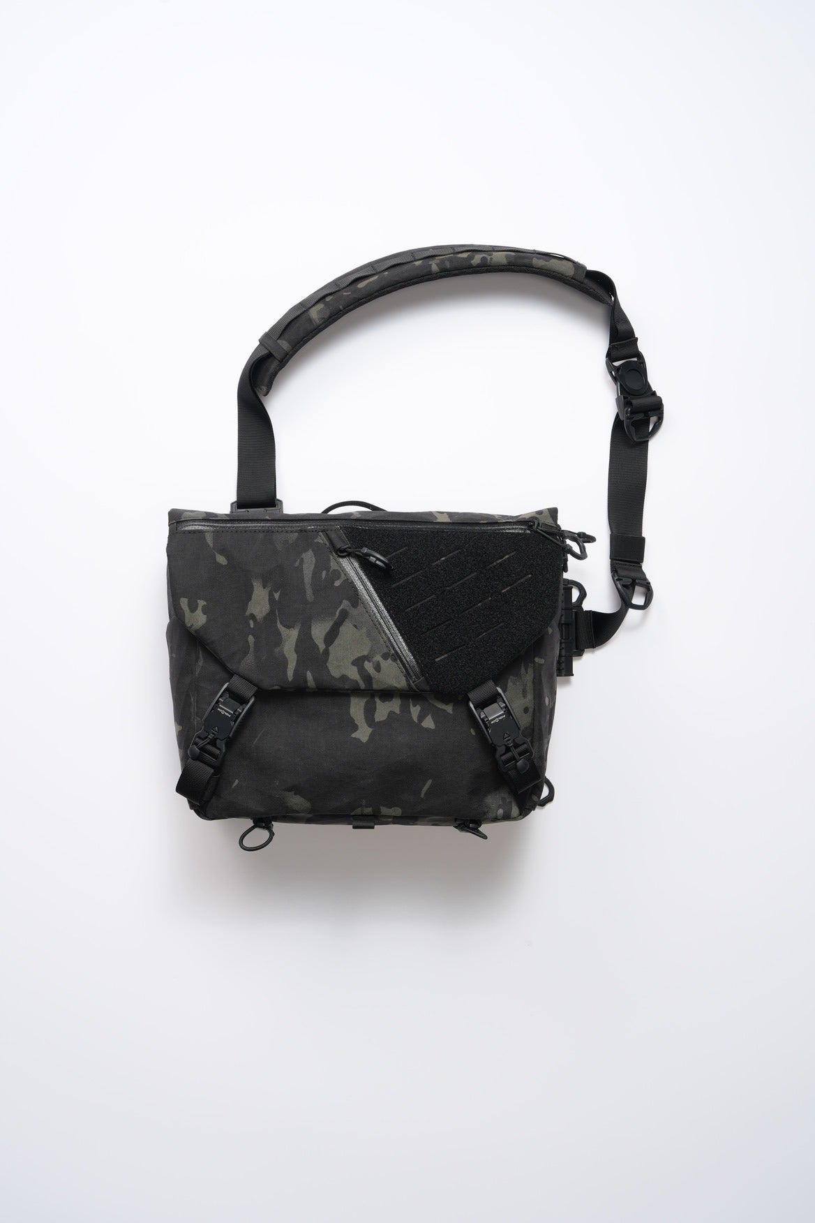 Cache L7 Messenger Bag (X-PAC) 15L [Ships in 30 Days]