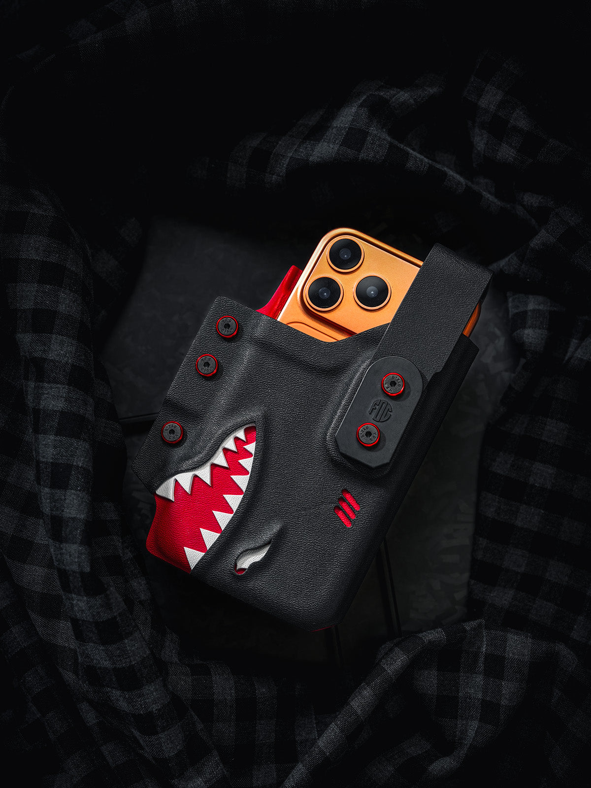 Shark iPhone 17 Phone Sheath with Belt Clip | Tacticalgeek