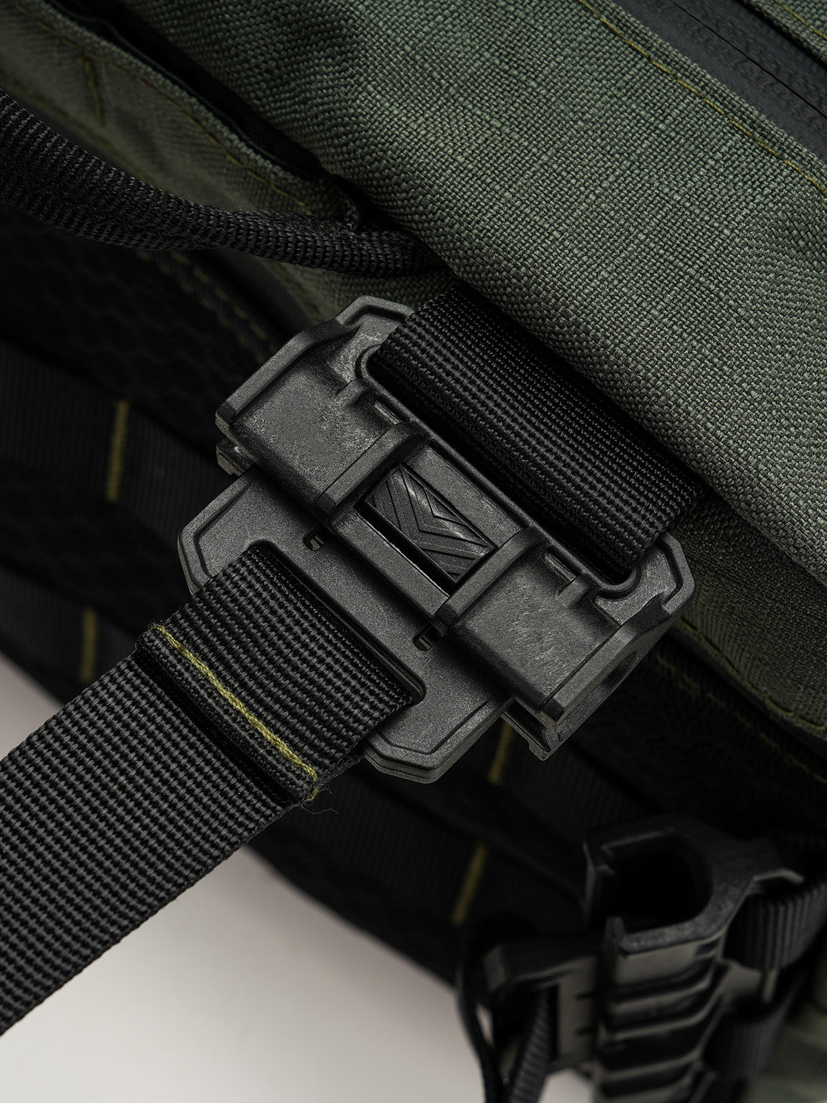 TGCode G9 Quick-Release Buckles