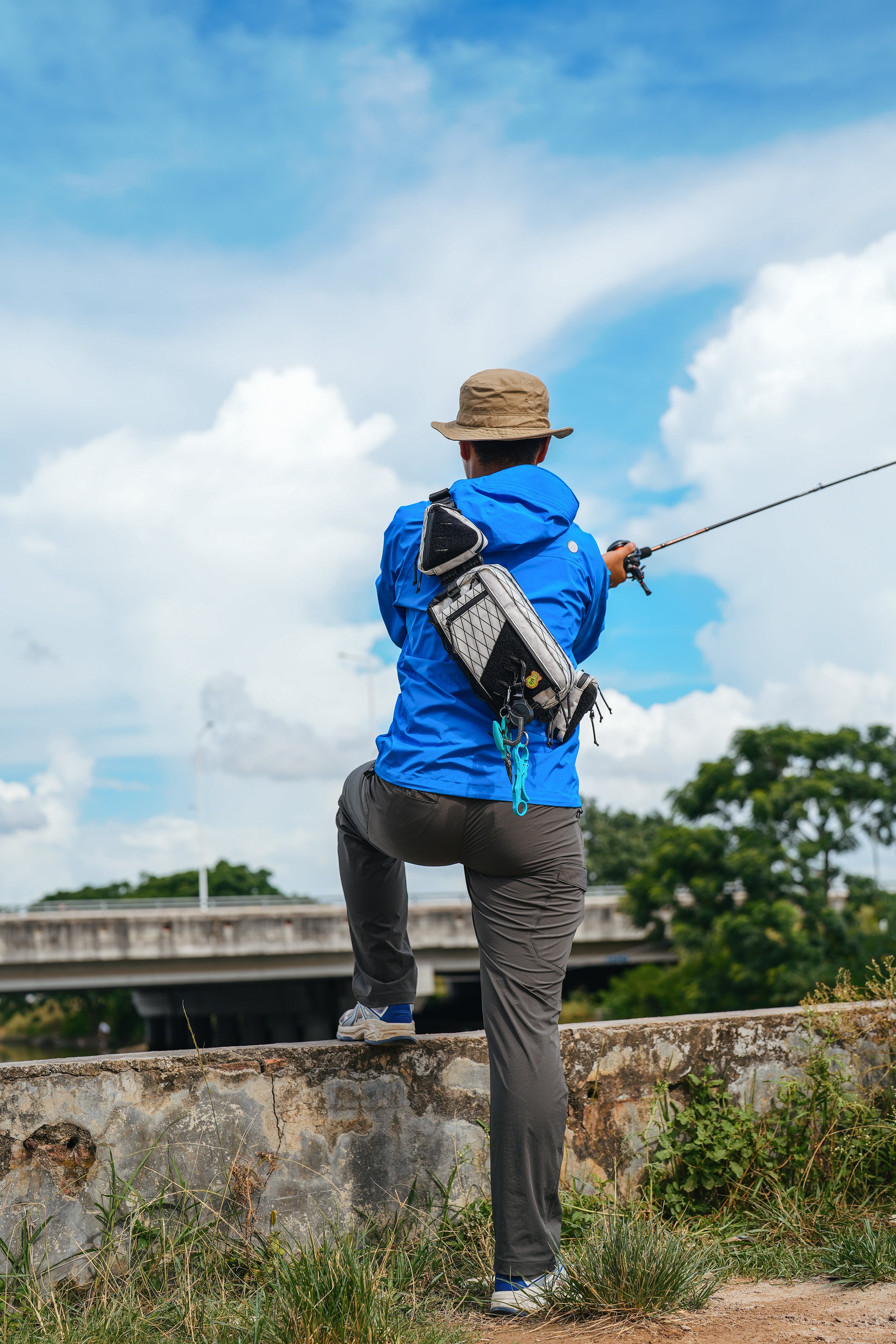 Cache L6 EDC Shoulder Bag- As Featured on Kickstarter